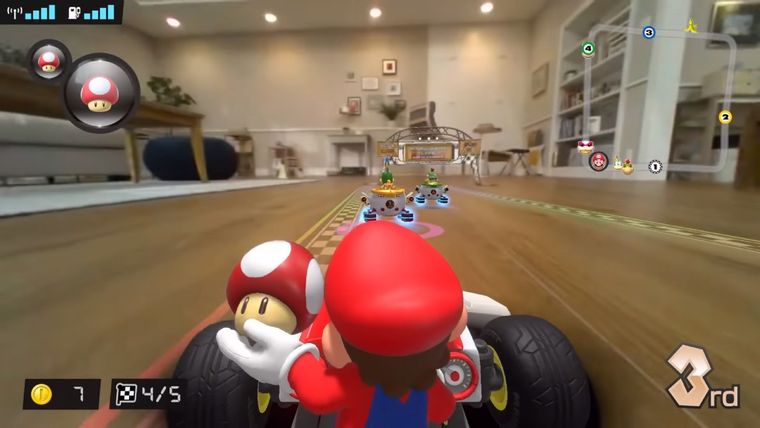 Mario Kart desafía a las mascotas reales ¿Quién ganará?