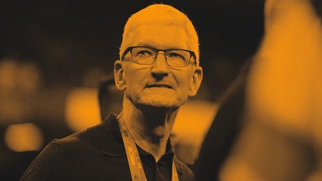 Tim Cook promete una Siri potenciada por IA que revolucionará la experiencia con los dispositivos Apple.