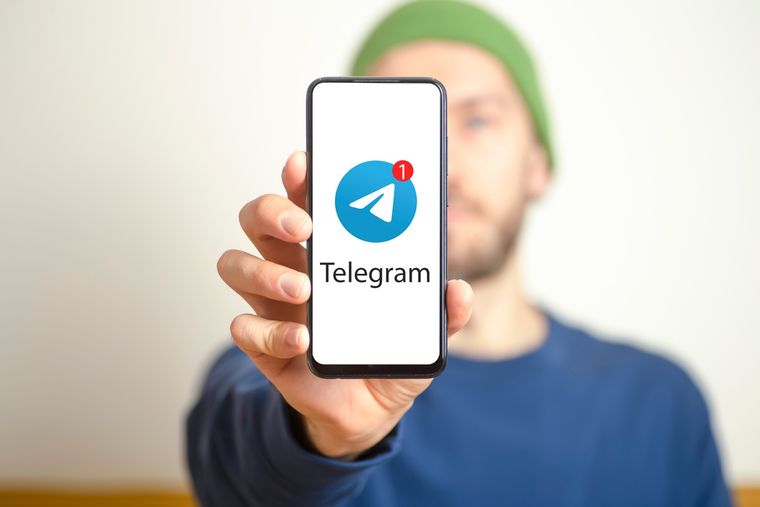 El bot YouTube Music permite convertir cualquier video en audio descargable directamente desde Telegram. El bot YouTube Music permite convertir cualquier video en audio descargable directamente desde Telegram.