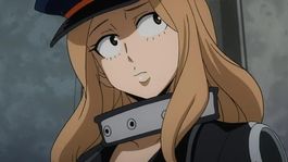Camie Utsushimi se destaca por su apariencia llamativa y sus habilidades intrigantes