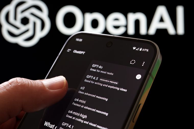 ChatGPT: polémica por la difusión pública de conversaciones