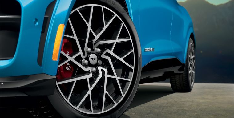 Ford Mustang Mach E, el eléctrico con mayor autonomía y carga