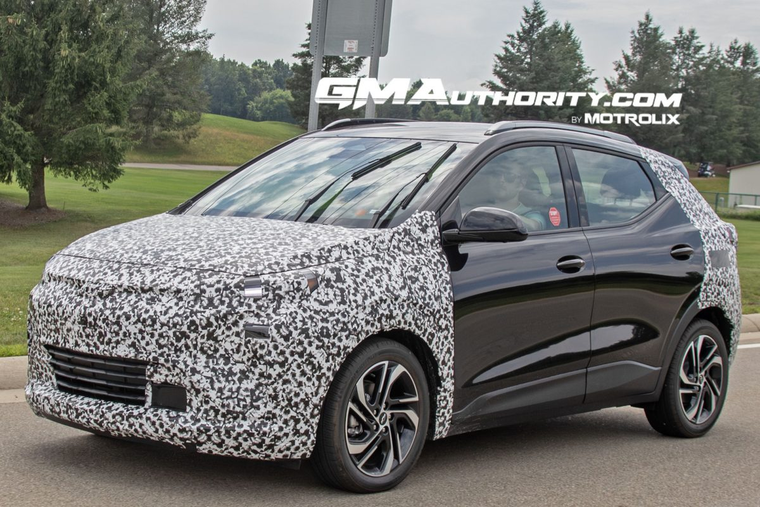 Spy shot del Chevy Bolt 2027 Spy shot del Chevy Bolt 2027