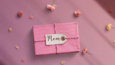 Perfumes, joyas y bolsos: las mejores ofertas Día de la Madre de El Corte Inglés