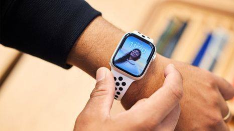 Vuelve a clases con este  Apple Watch en oferta en Walmart.