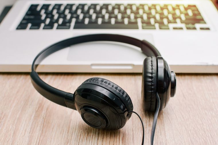 Consigue estos audífonos marca Logitech en Amazon.