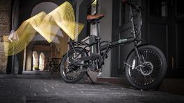 MediaMarkt tumba el precio de esta bici eléctrica plegable