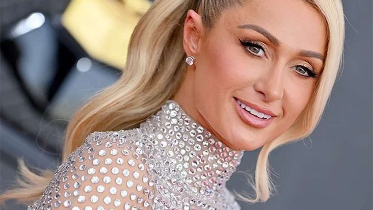 El tierno álbum navideño de Paris Hilton