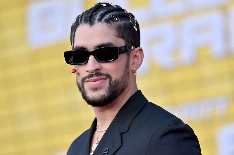 Bad Bunny utilizó su canal de WhatsApp para hacer un importante anuncio: ¿Qué dijo?