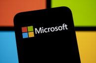 La barra de tareas de Windows 11 recuperará funciones históricas tras años de críticas.
