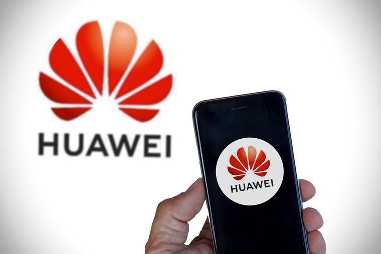 El nuevo teléfono de Huawei apostaría por una batería superior a los 10.000 mAh. El nuevo teléfono de Huawei apostaría por una batería superior a los 10.000 mAh.