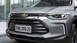 La Chevrolet Tracker 2025 incorpora una versión híbrida y se fabrica en Argentina para el segmento de SUV compactos.