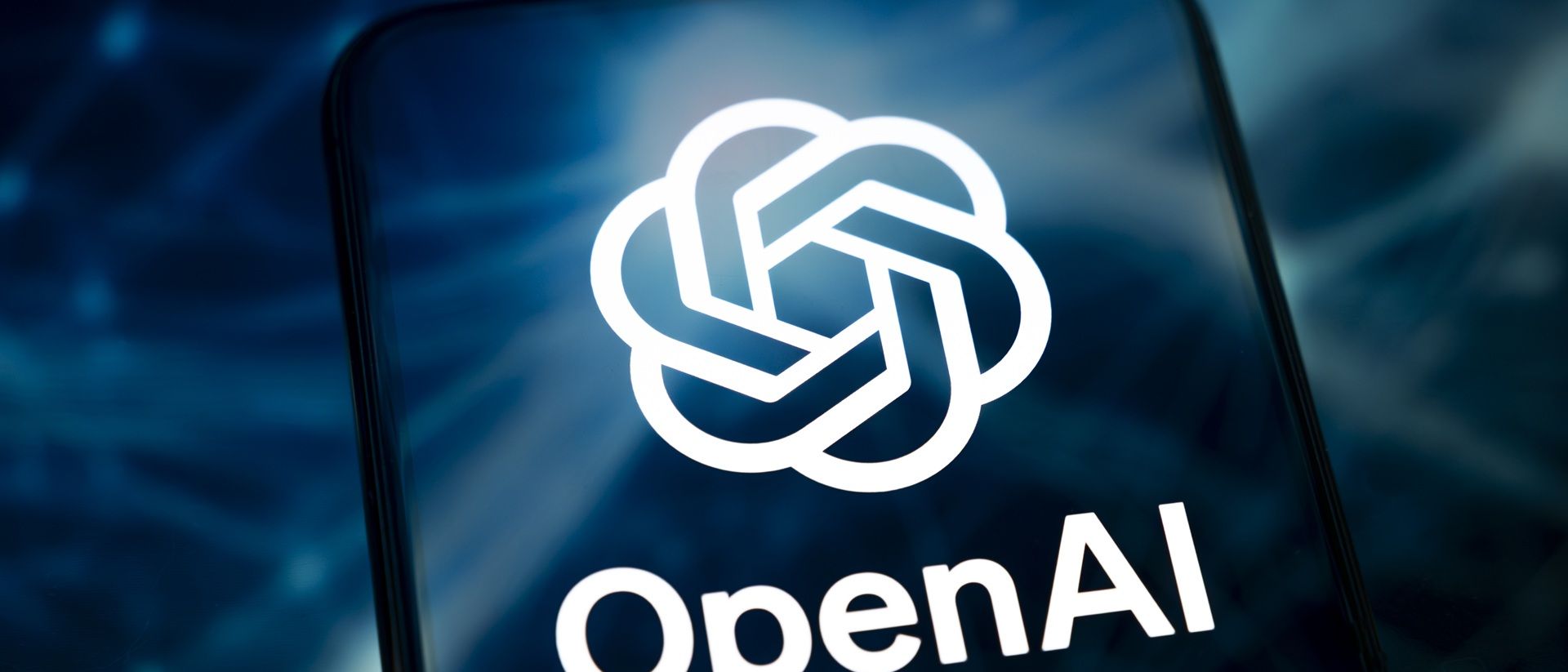 El futuro teléfono de OpenAI buscará llevar la IA a un nuevo nivel de integración móvil.
