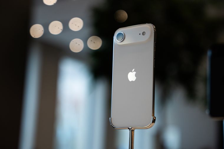 El iPhone Air de Apple podría estrenar un Face ID más delgado y una Dynamic Island reducida.