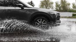 Aquaplaning el fenómeno que se produce durante lluvias