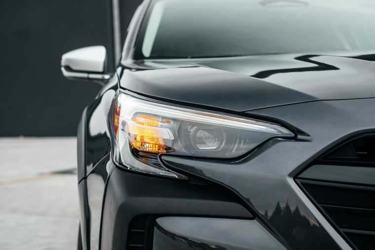 La automotriz Jaguar Land Rover sufrió un hackeo informático que paralizó su producción global.