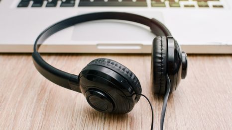 Consigue estos audífonos marca Logitech en Amazon.