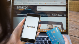 Compra este proyector de bolsillo en Amazon