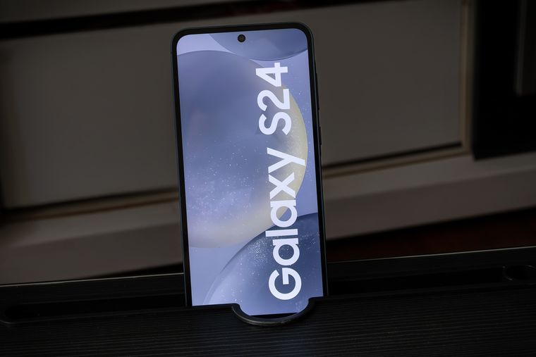 Usuarios detectan que la app de seguridad afecta la batería en dispositivos Samsung. Usuarios detectan que la app de seguridad afecta la batería en dispositivos Samsung.