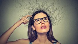 Las personas torpes repiten estas tres palabras sin cesar