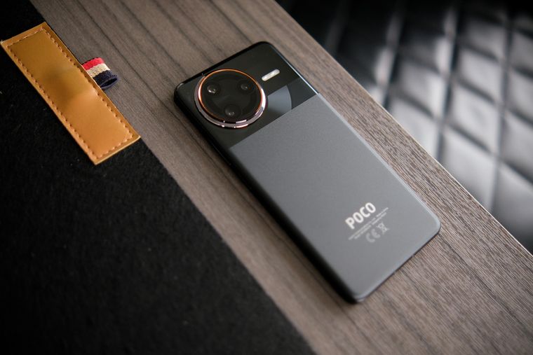 El POCO F7 Ultra sigue la fórmula ganadora de Xiaomi con hardware potente a precio contenido. El POCO F7 Ultra sigue la fórmula ganadora de Xiaomi con hardware potente a precio contenido.