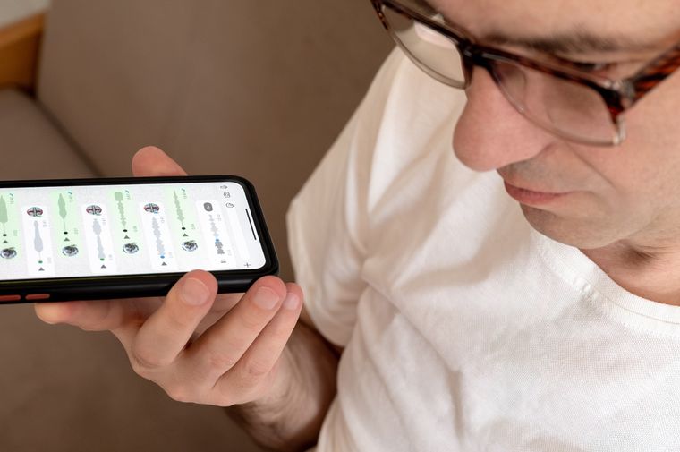 En Android, el dictado por voz se activa desde Gboard y permite redactar mensajes en WhatsApp sin escribir. En Android, el dictado por voz se activa desde Gboard y permite redactar mensajes en WhatsApp sin escribir.