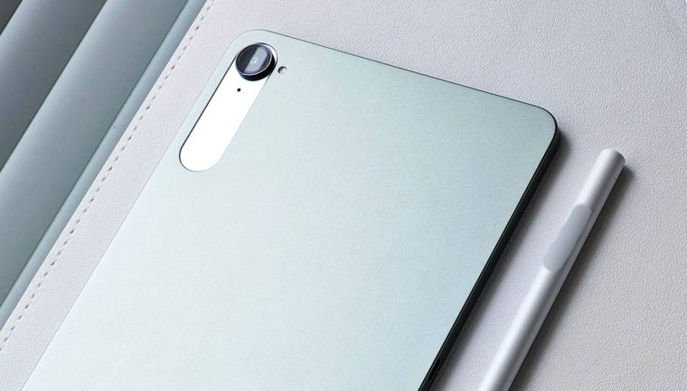 El diseño del Redmi K Pad, que podría lanzarse globalmente como Xiaomi Pad Mini, busca competir con el iPad Mini (Foto: Redmi)