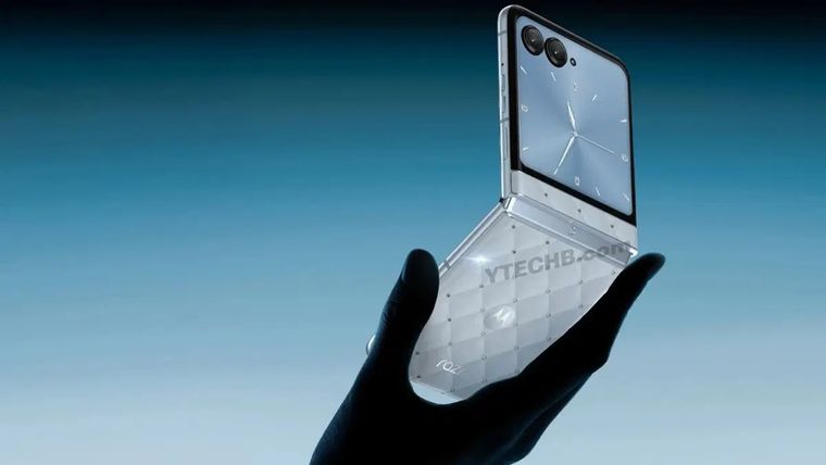 El nuevo teléfono Motorola RAZR 60 Swarovski Edition brilla con cristales de alta gama en su tapa exterior. El nuevo teléfono Motorola RAZR 60 Swarovski Edition brilla con cristales de alta gama en su tapa exterior.