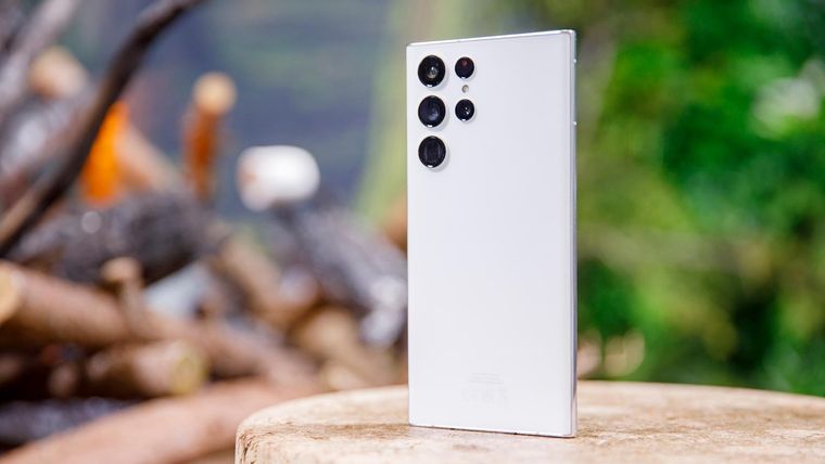 Galaxy S22, prácticamente regalado.