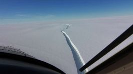 peligro: se desprendio un iceberg de mas de 1200 kilometros cuadrados
