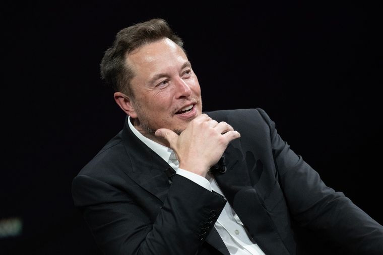 Elon Musk es uno de los empresarios más ricos del mundo.