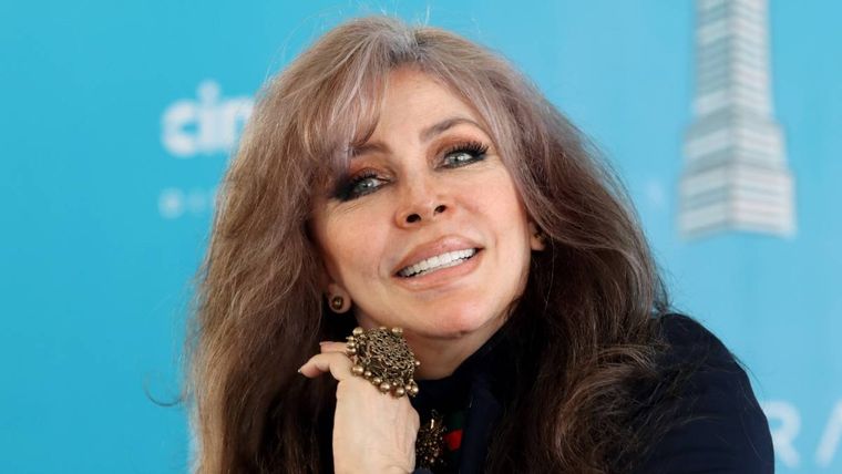 Verónica Castro fue operada de un hombro