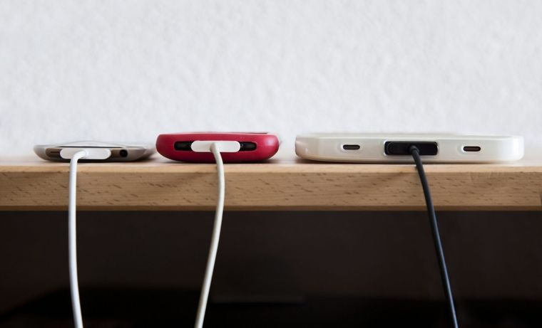 Con este aparato vas a poder cargar más de un dispositivo de Apple.