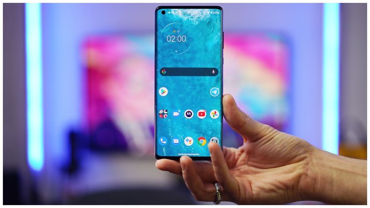 Motorola sigue posicionándose como una de las marcas más sólidas ddel momento.