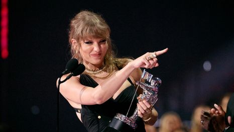 Taylor Swift bailando al ritmo de Shakira se hizo viral