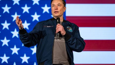Elon Musk en negociaciones y tratativas millonarias por OpenAI