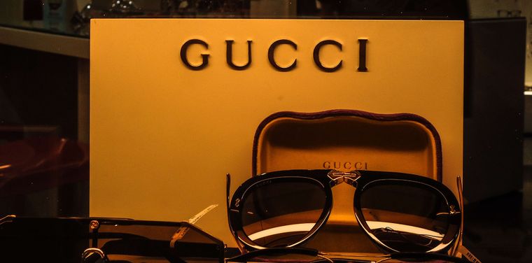 Google y Gucci apuestan por revolucionar los lentes inteligentes con diseño de lujo.