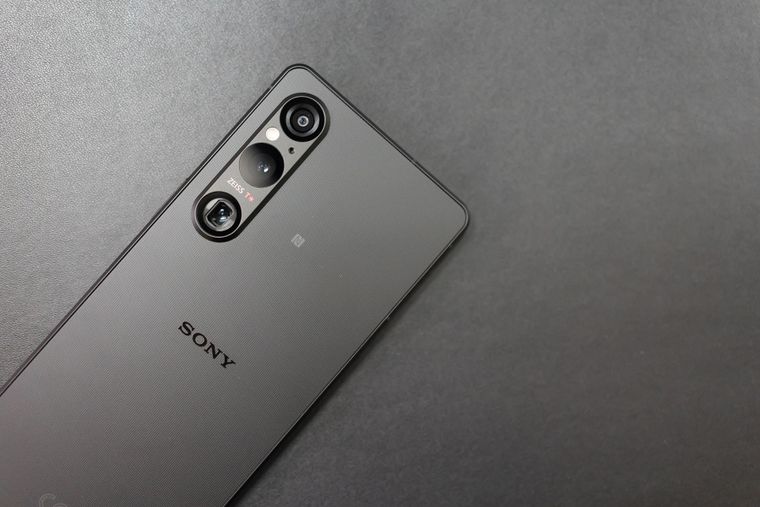 Sony ratifica que continuará con la fabricación de teléfonos Xperia pese a los rumores.