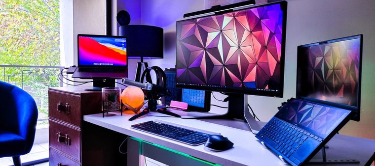 Cómo es la nueva función oculta de Windows 11 para compartir audio en varias salidas