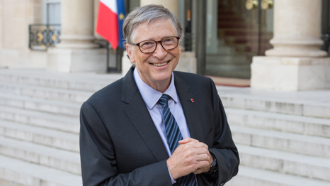 Bill Gates dijo cuándo perderán sus trabajos los profesores a causa de la inteligencia artificial
