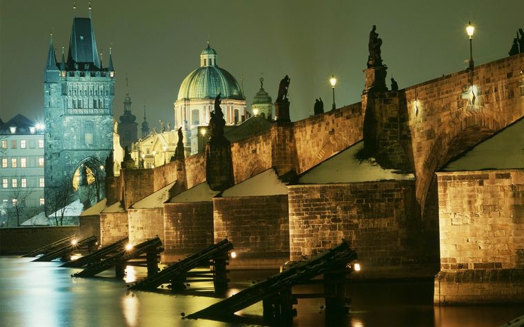 Mirá el fascinante video 3D que recrea cómo construyeron el puente de Praga hace 600 años