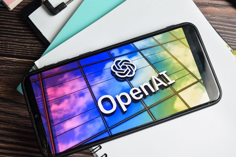 El nuevo teléfono de OpenAI podría comenzar su producción masiva en 2027. El nuevo teléfono de OpenAI podría comenzar su producción masiva en 2027.