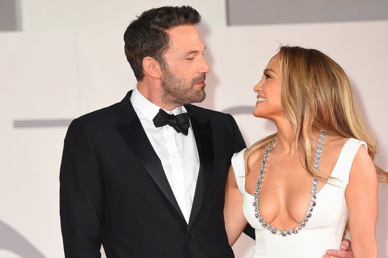 Ben Affleck junto a su esposa Jennifer López
