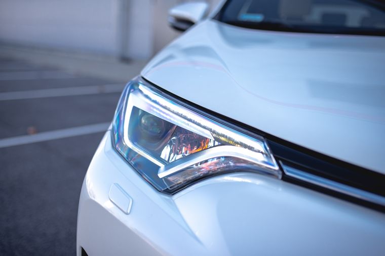 Toyota reversionaría su auto más popular