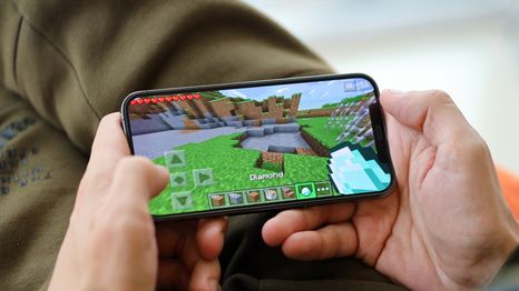 Apple anticipa aumentos de precio que podrían repercutir en toda la industria tecnológica.