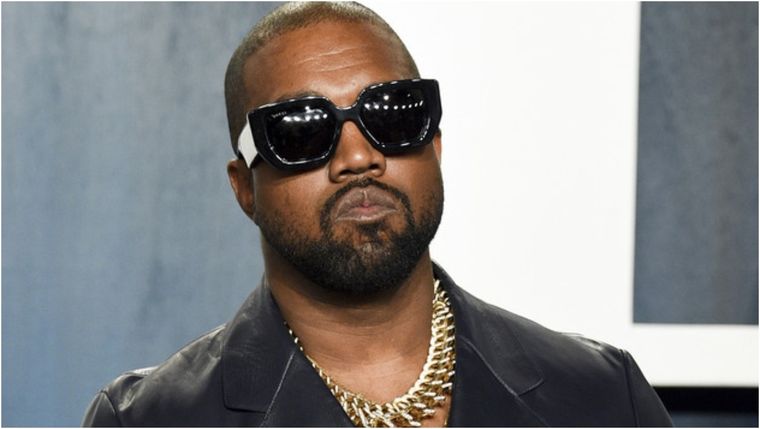 Kanye West se mete en el mundo de las redes sociales