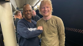 Ed Sheeran sorprendió a un fan en una estación de Nueva York