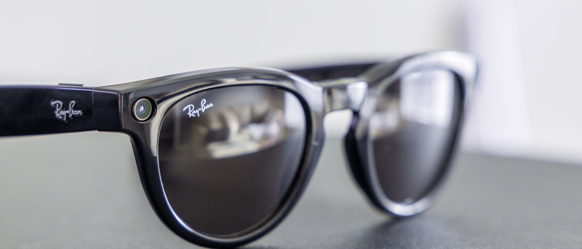 Las nuevas Ray-Ban Meta integran escritura silenciosa y funciones avanzadas de interacción.