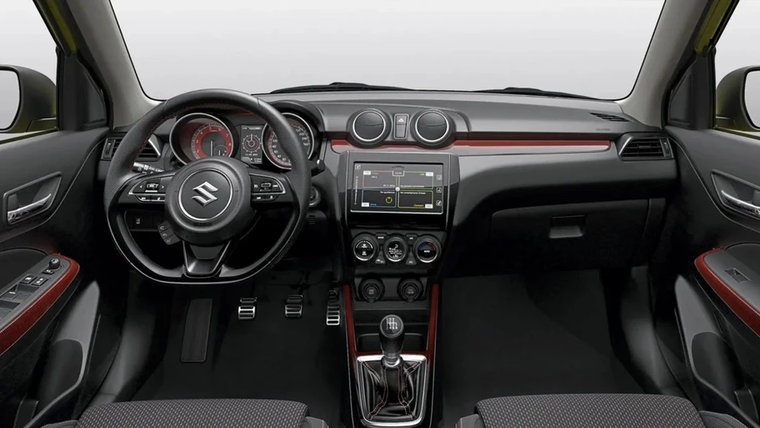 El interior del Swift Sport 2025 combina tecnología funcional con detalles deportivos, incluyendo una pantalla de 9” y conectividad completa El interior del Swift Sport 2025 combina tecnología funcional con detalles deportivos, incluyendo una pantalla de 9” y conectividad completa