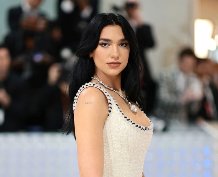 Dua Lipa sorprende con un misterioso mensaje en sus redes sociales